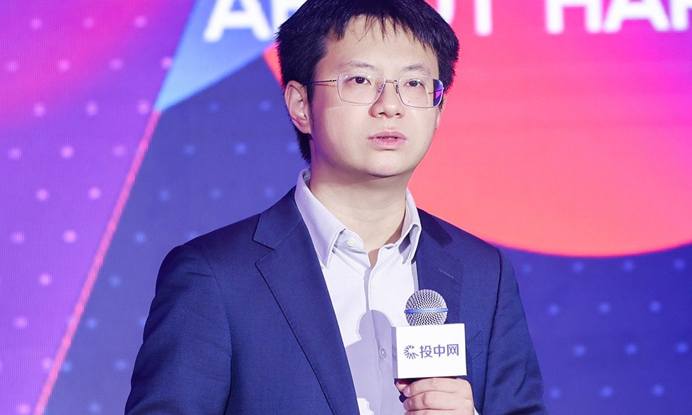 银河通用王鹤：人形机器人将步入生产力时代